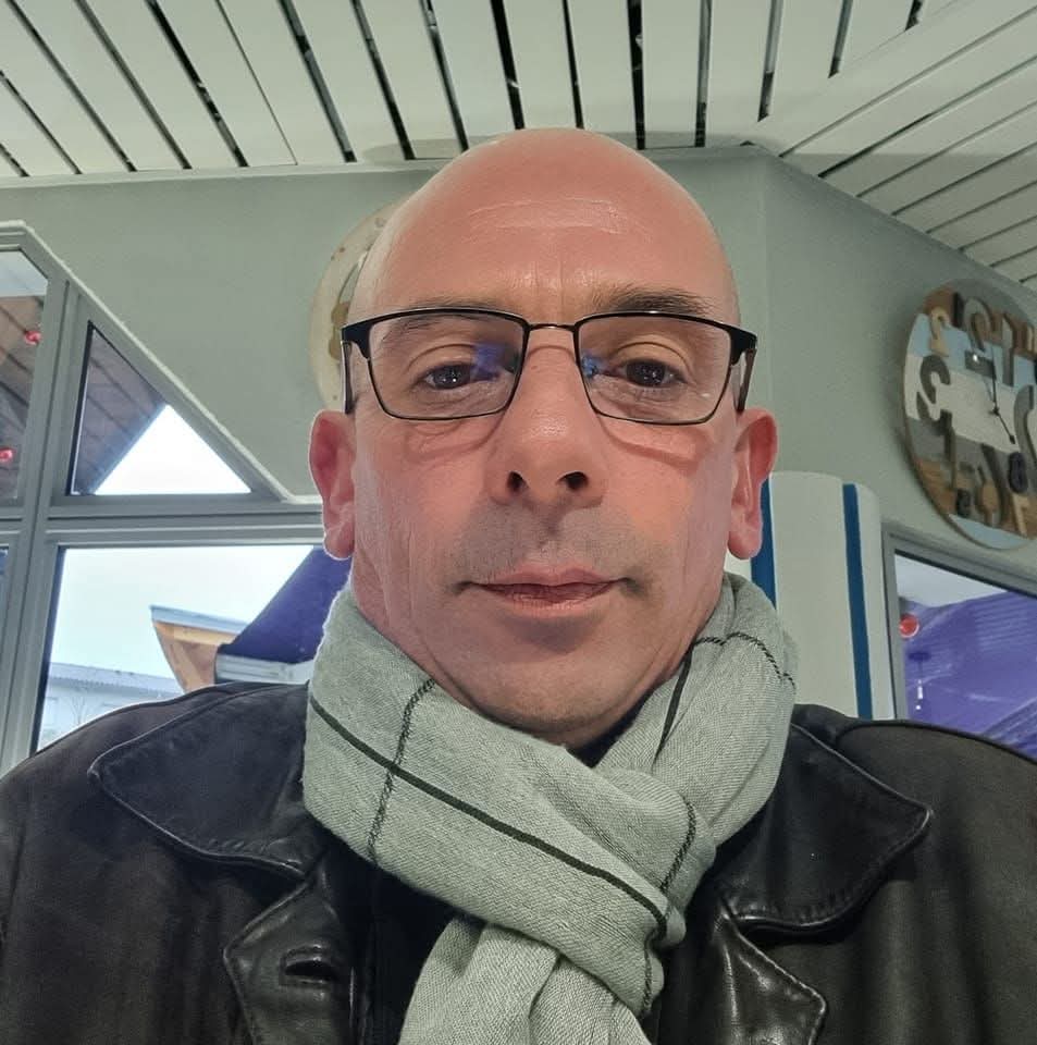 Arold - Étrabonne - Doubs | Rencontre gay