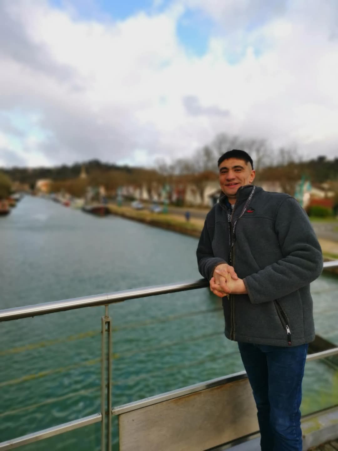 Alfons - Briod - Jura | Rencontre gay
