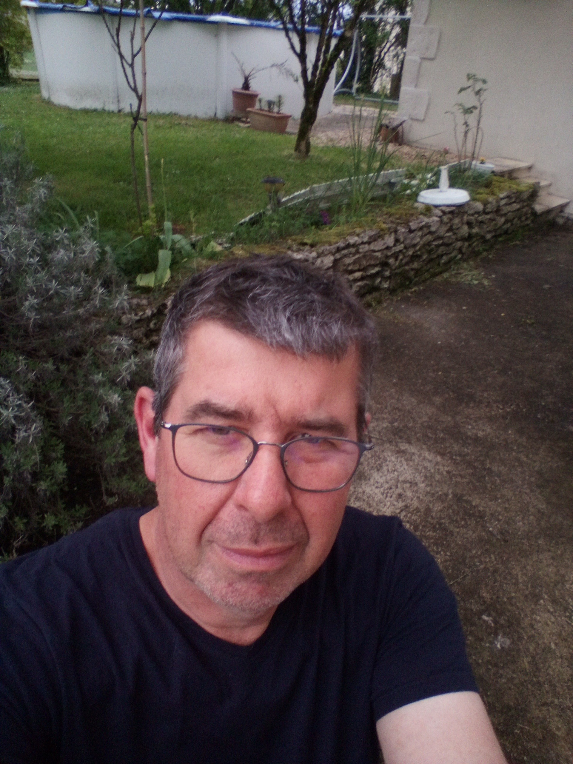 Ikhlas - Merry-sur-Yonne - Yonne | Rencontre gay