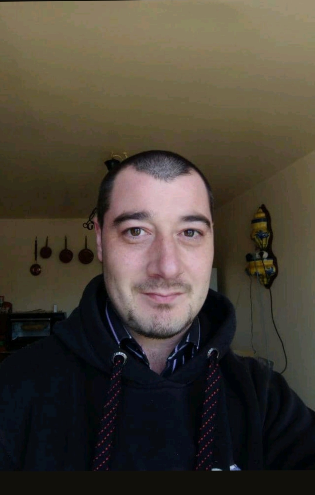 Djuliann - Maillot - Yonne | Rencontre gay