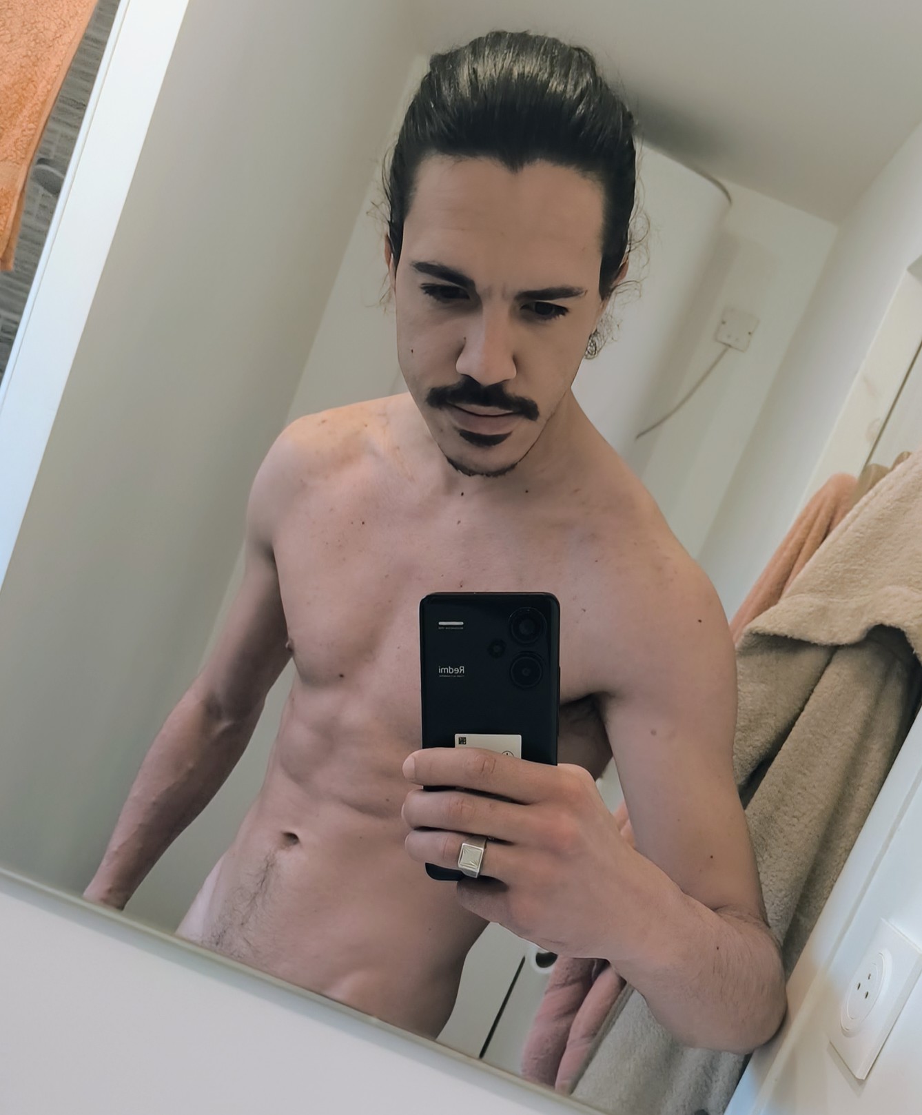 Tou - Nancuise - Jura | Rencontre gay