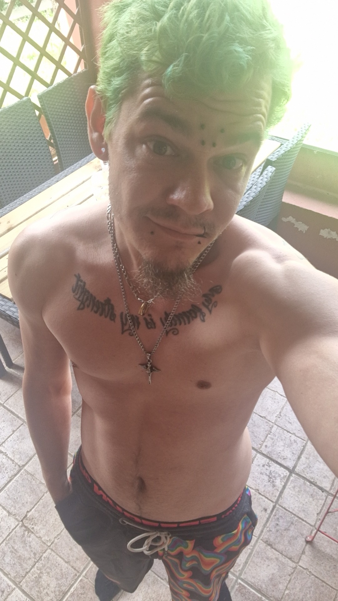 Qays - Flacy - Yonne | Rencontre gay